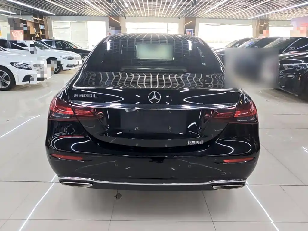 Mercedes-Benz E-Class 2023