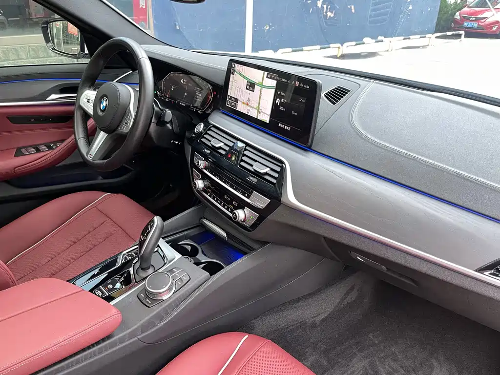 BMW 5 Series 2023 — фото 15
