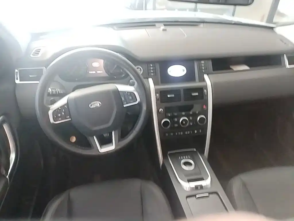 Land Rover Discovery Sport 2016 — фото 10