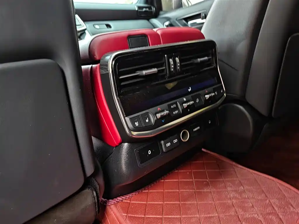 Toyota Land Cruiser 2024 — фото 7