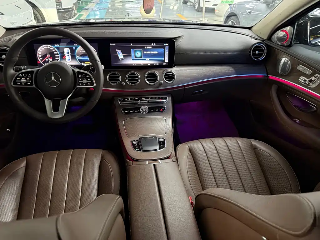 Mercedes-Benz E-Class 2020 — фото 10