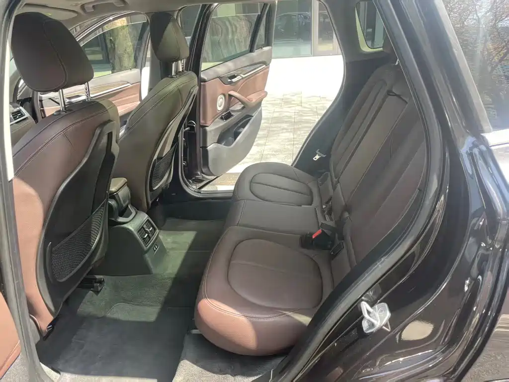 BMW X1 2021