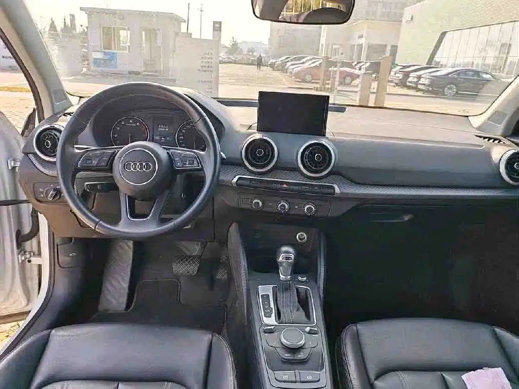 Audi Q2L 2022