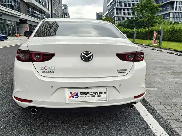 Mazda 3 Axela 2023
