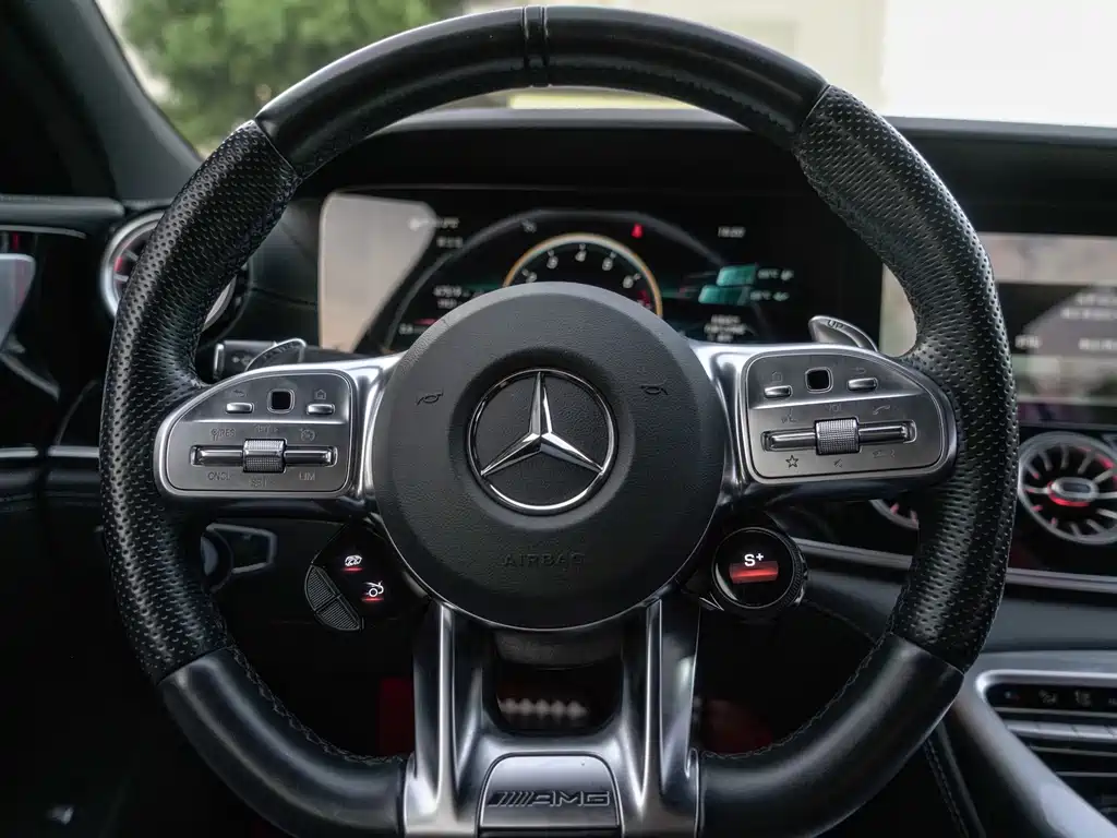 Mercedes-Benz AMG GT 2022 — фото 13