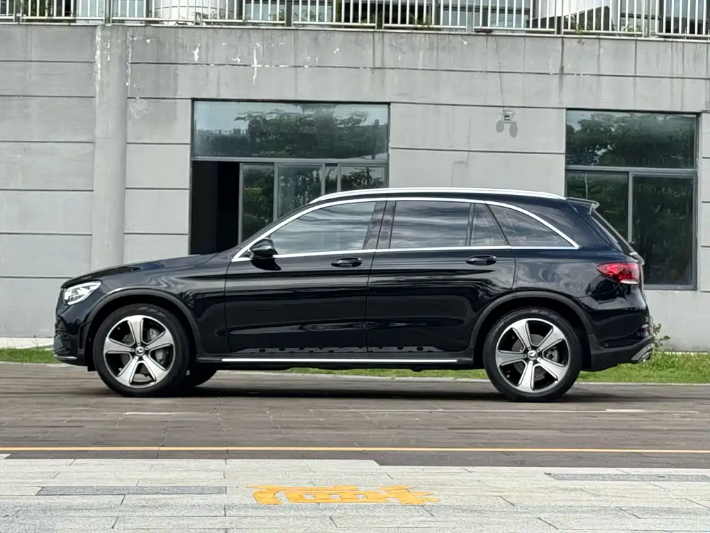 Mercedes-Benz GLC 2023 — фото 6