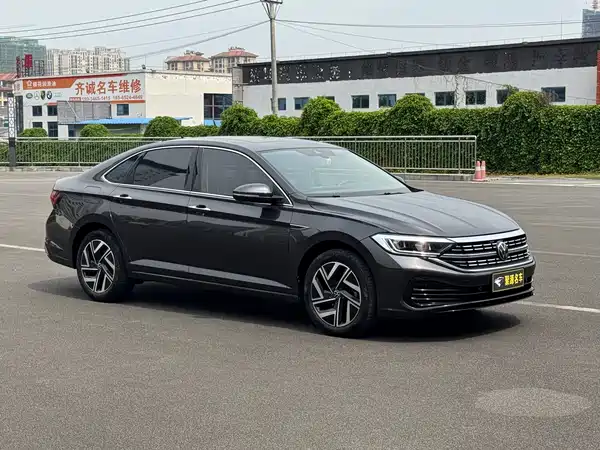 Volkswagen Sagitar 2023