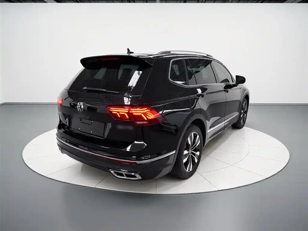 Volkswagen Tiguan L 2022 — фото 7
