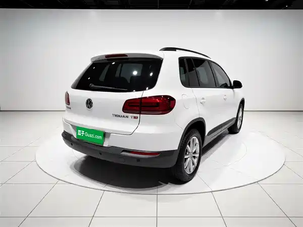 Volkswagen Tiguan 2015