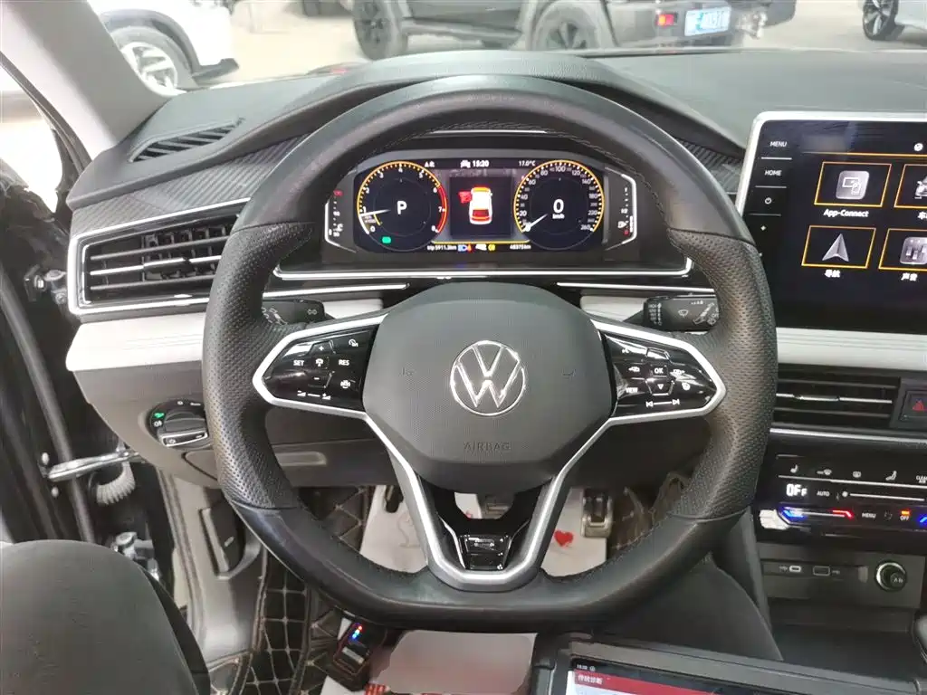 Volkswagen Tiguan L 2022 — фото 11