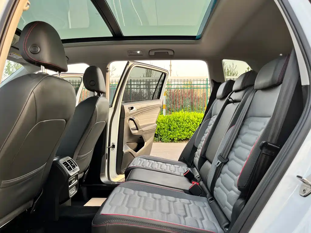 Volkswagen Tiguan L New Energy 2023 — фото 23