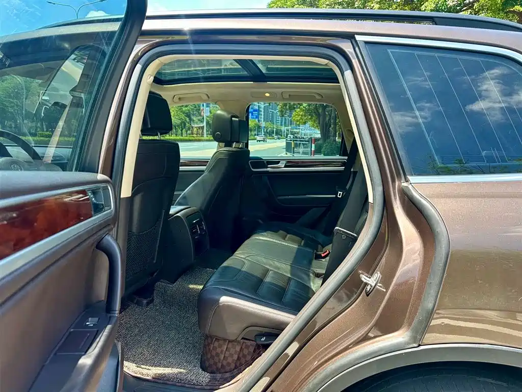Volkswagen Touareg 2015