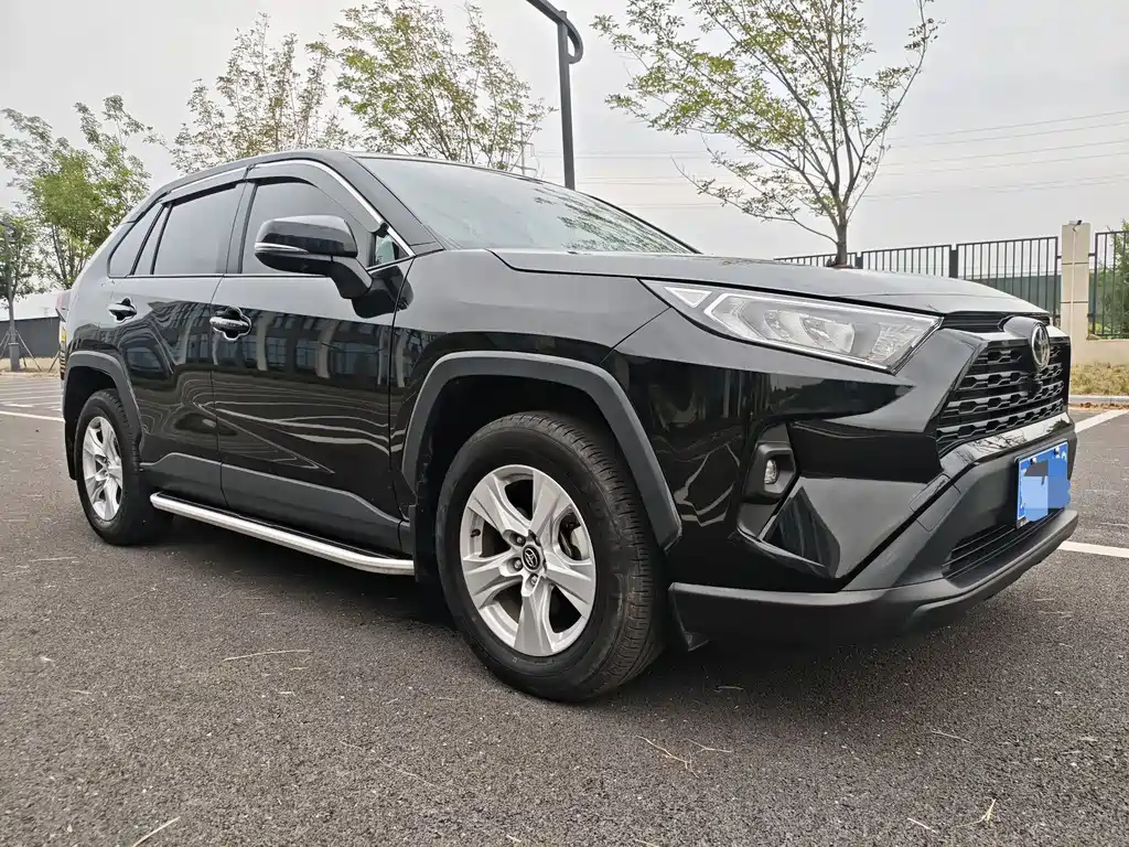 Toyota RAV4 2023
