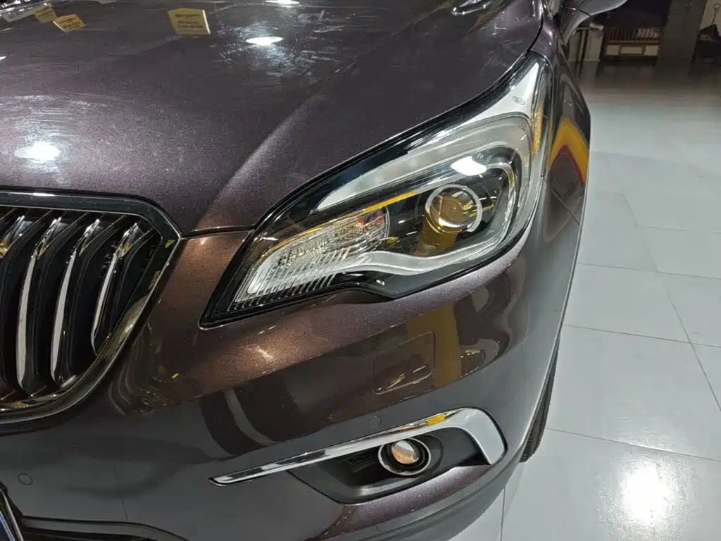 Buick Envision Plus 2017 — фото 18
