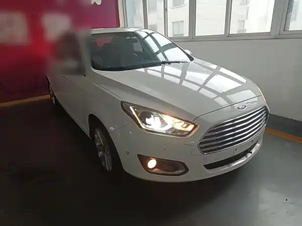 Ford Escort 2016