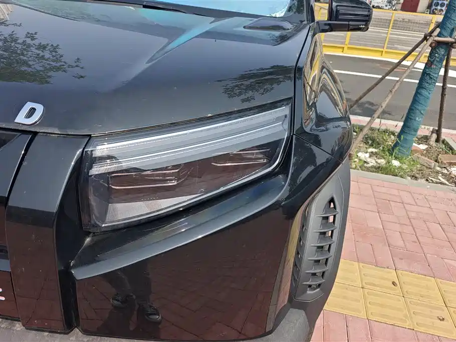 Fang Cheng Bao Titanium 3 2025