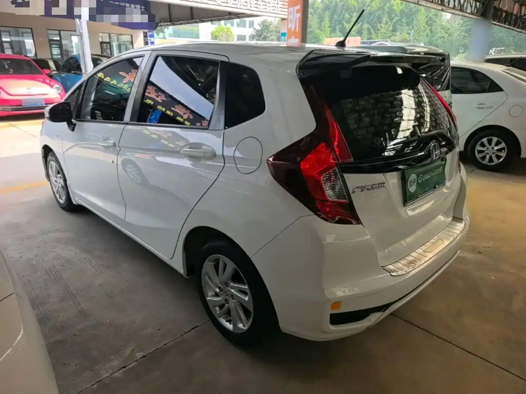Honda Fit 2018 — фото 5