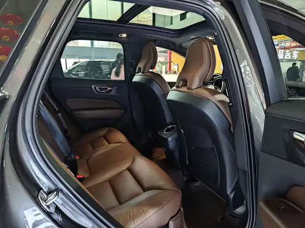 Volvo XC60 2020
