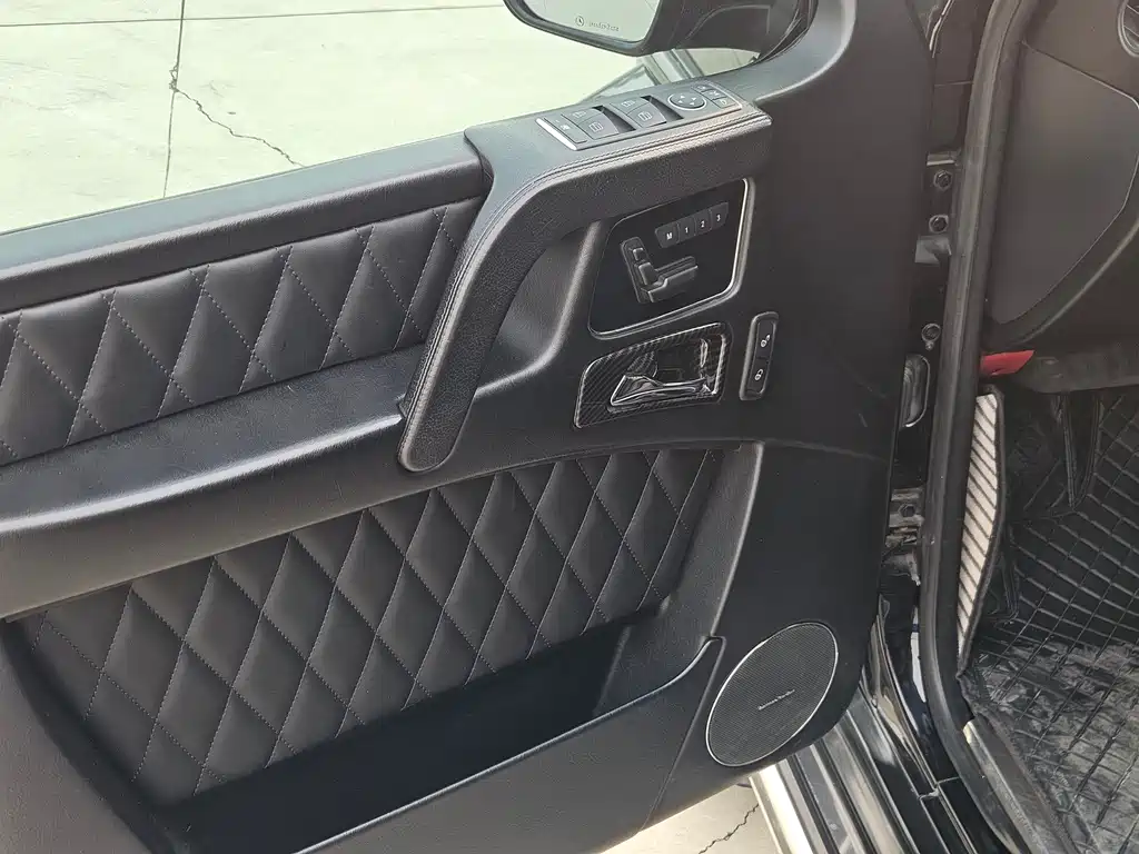 Mercedes-Benz G-Class 2017 — фото 13