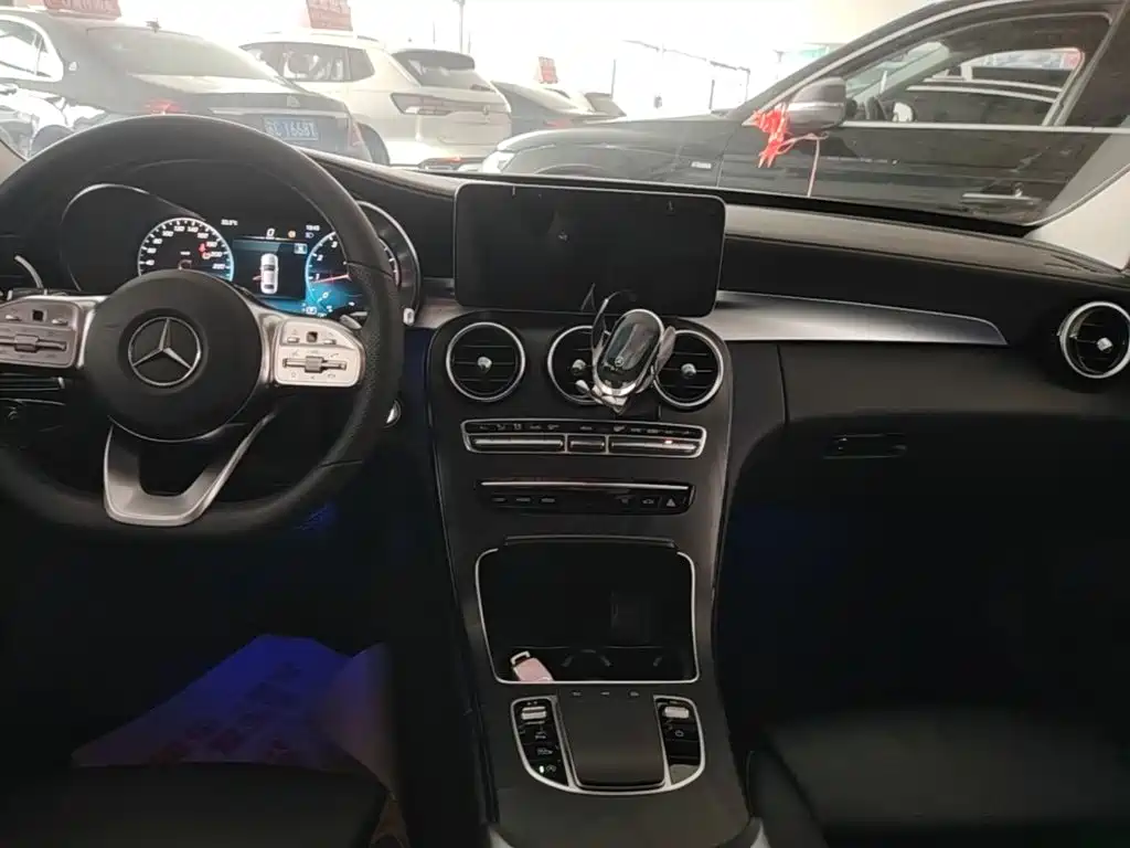 Mercedes-Benz C-Class 2020 — фото 13