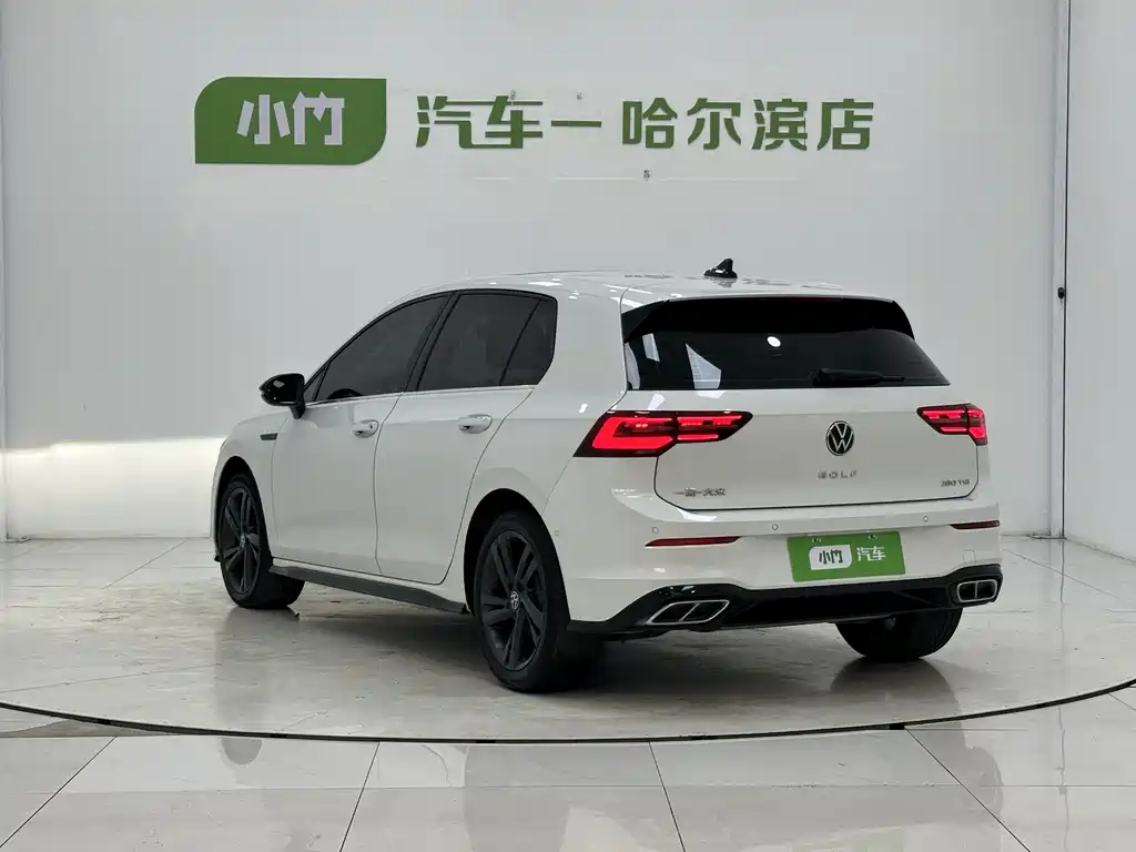 Volkswagen Golf 2024
