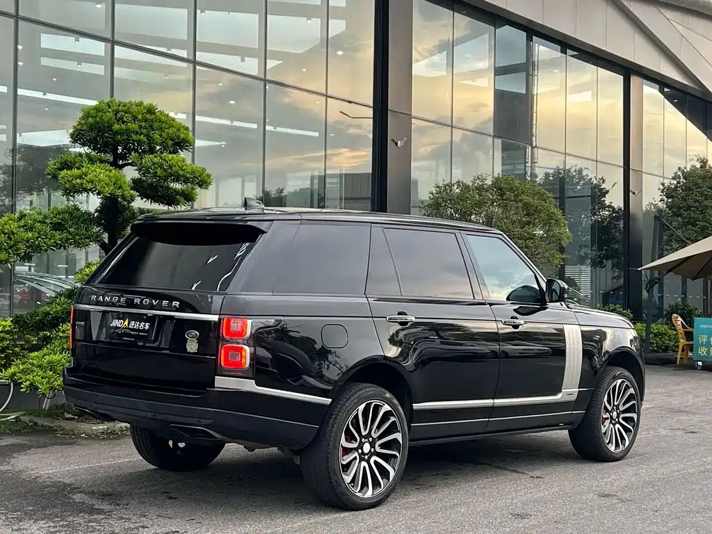 Land Rover Range Rover 2019 — фото 9