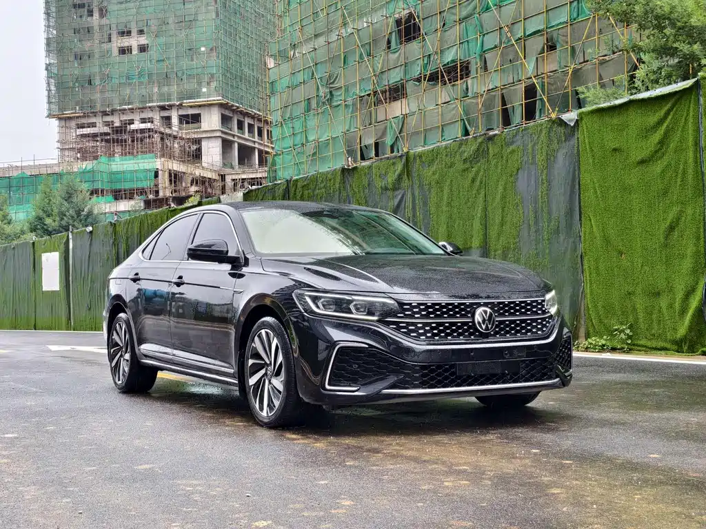 Volkswagen Passat 2022