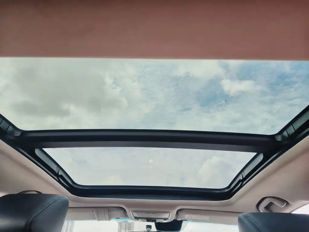 Honda Inspire 2019 — фото 13
