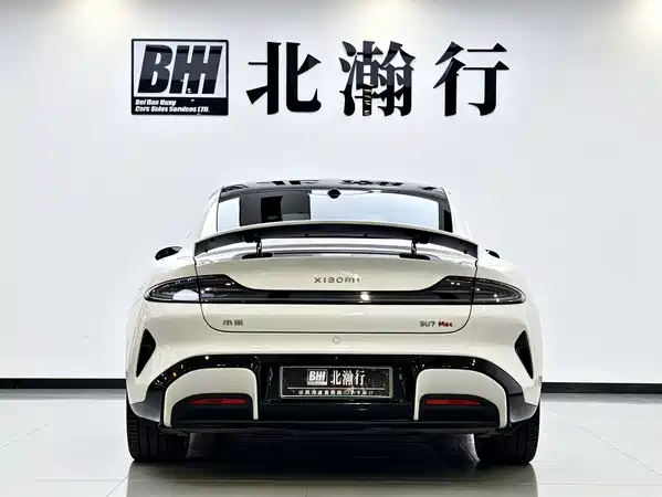 Xiaomi SU7 2025