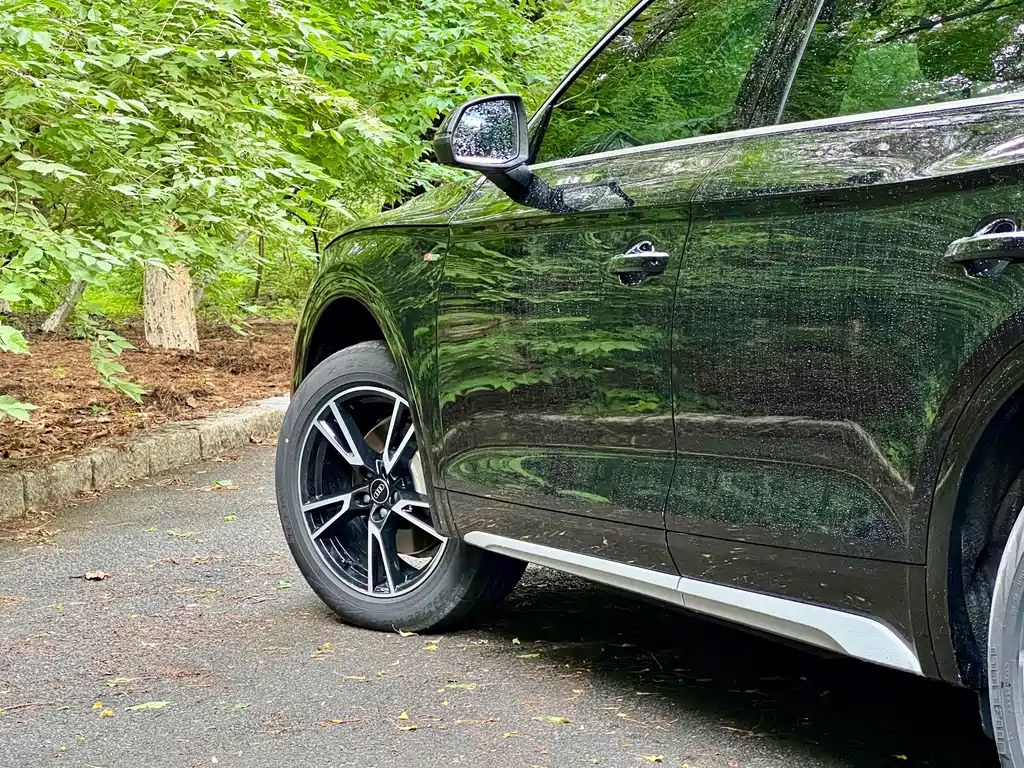 Audi Q5L 2025 — фото 7