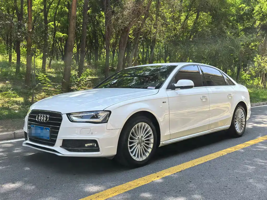 Audi A4L 2016