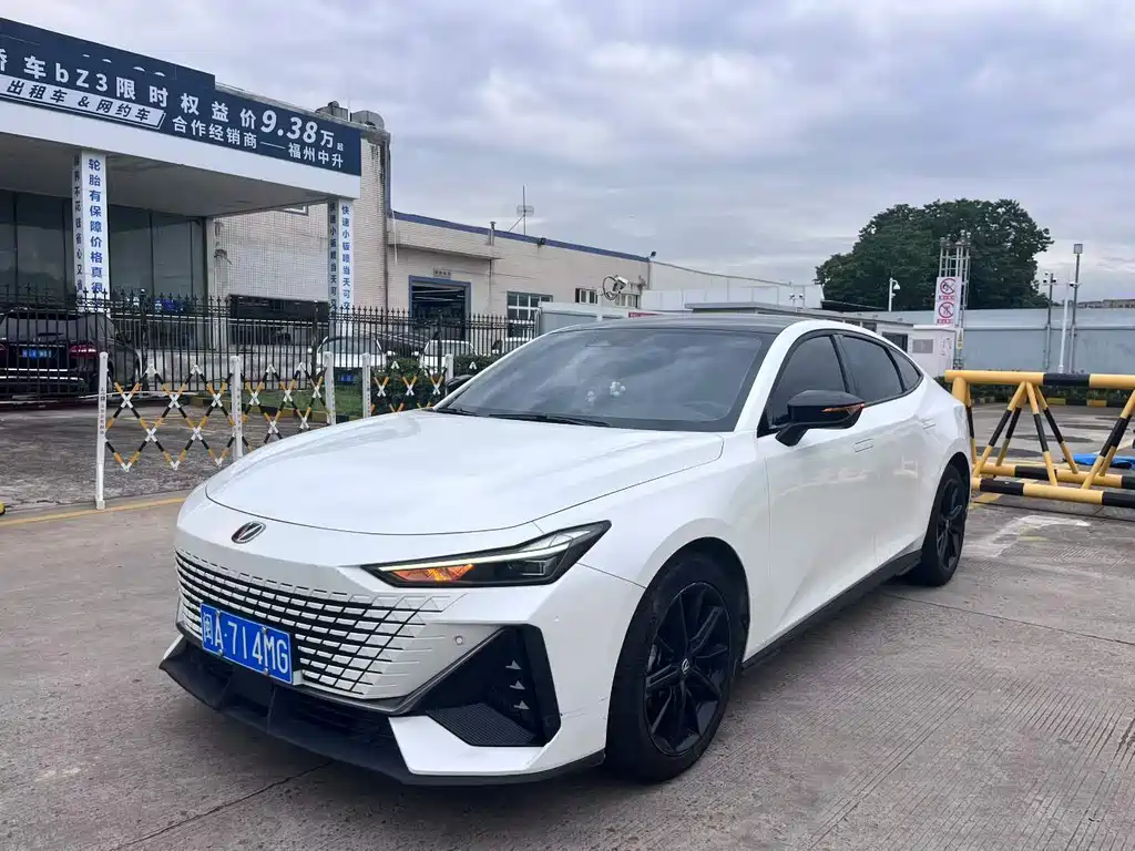 Changan UNI-V 2023