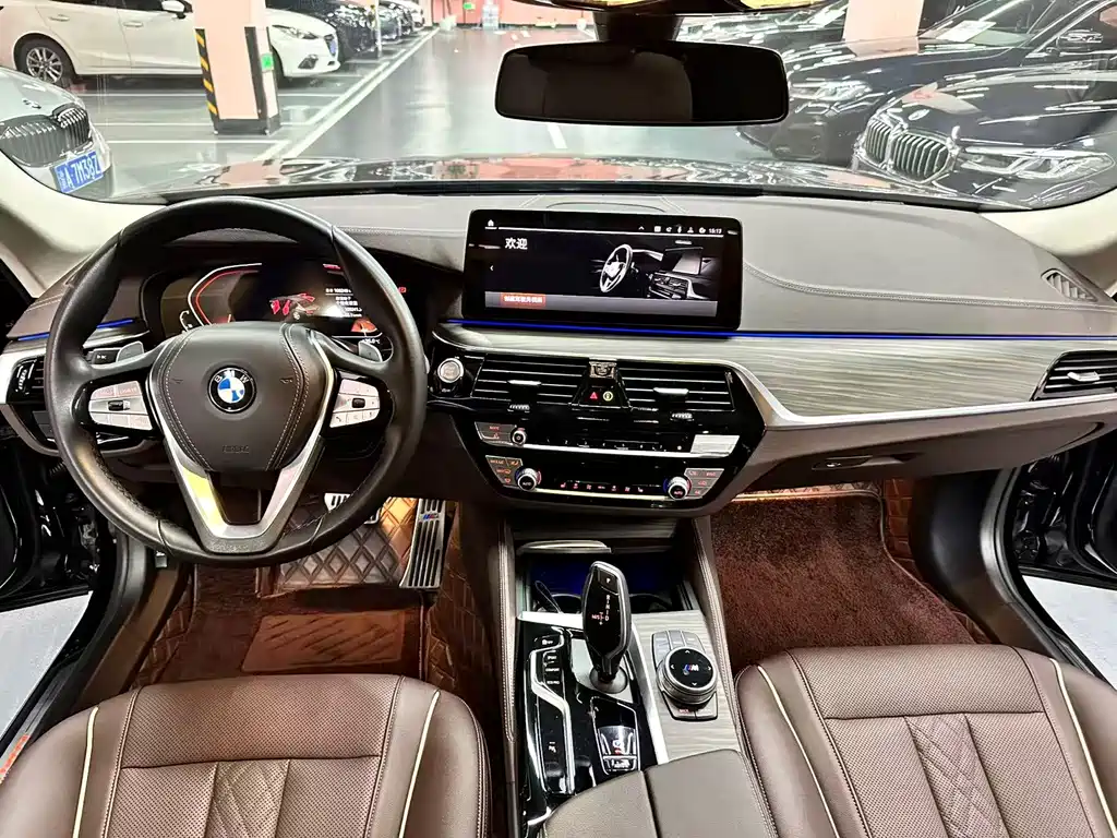 BMW 5 Series 2021 — фото 5