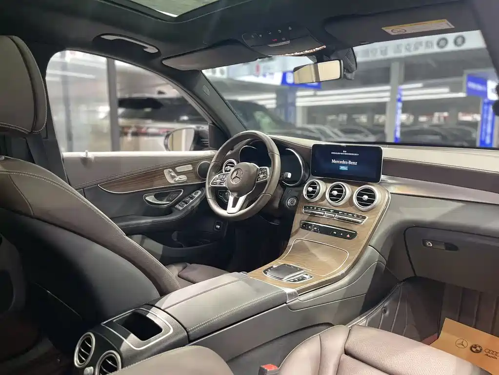Mercedes-Benz GLC 2023 — фото 15