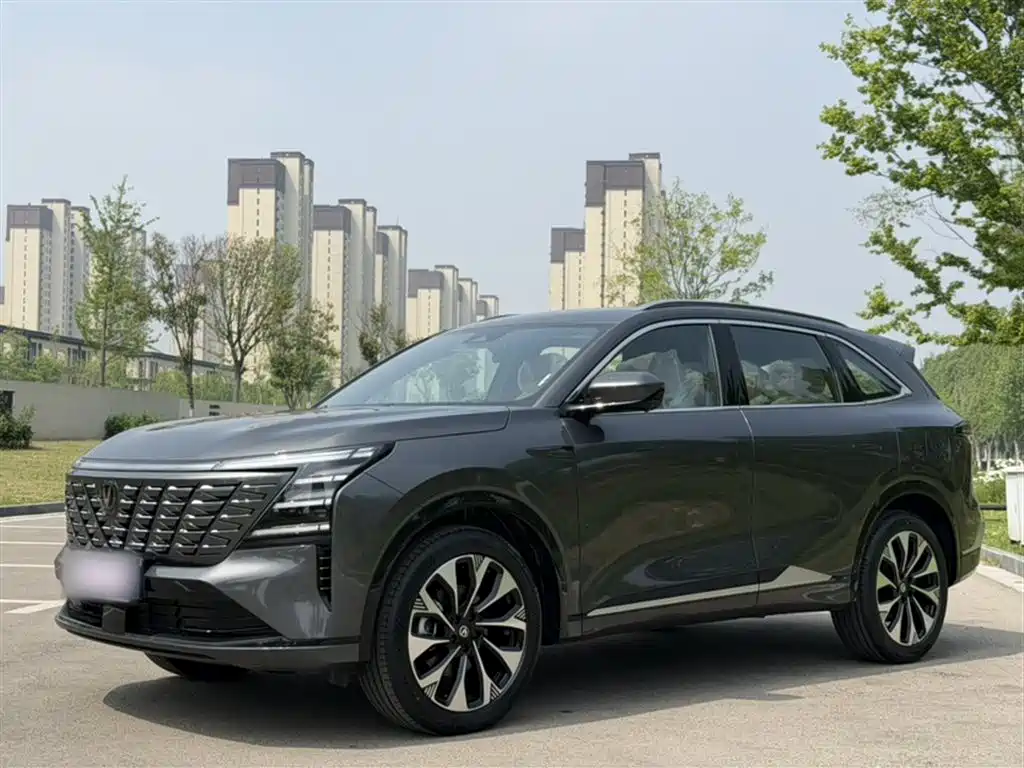 Changan CS75 PLUS 2026 — фото 2
