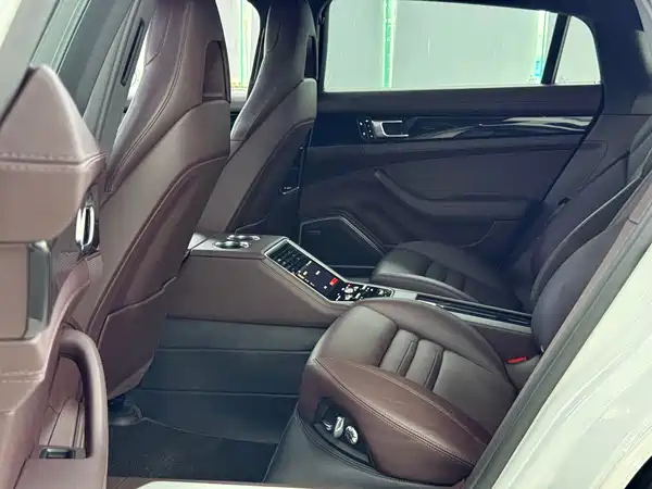 Porsche Panamera 2018