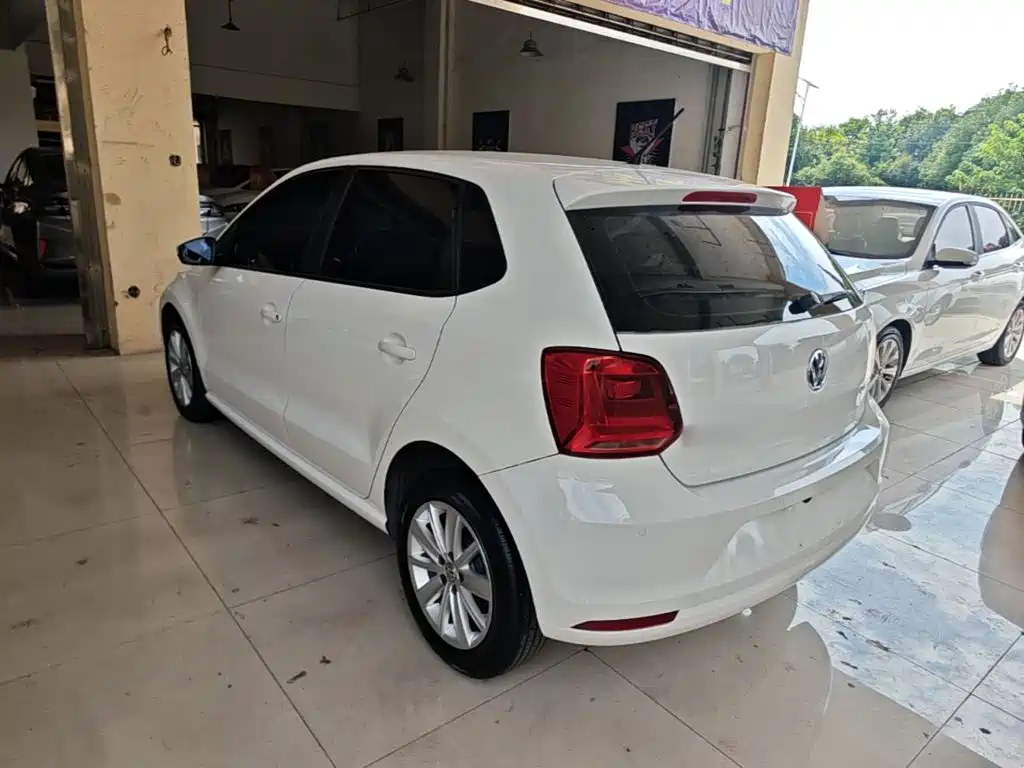 Volkswagen Polo 2015