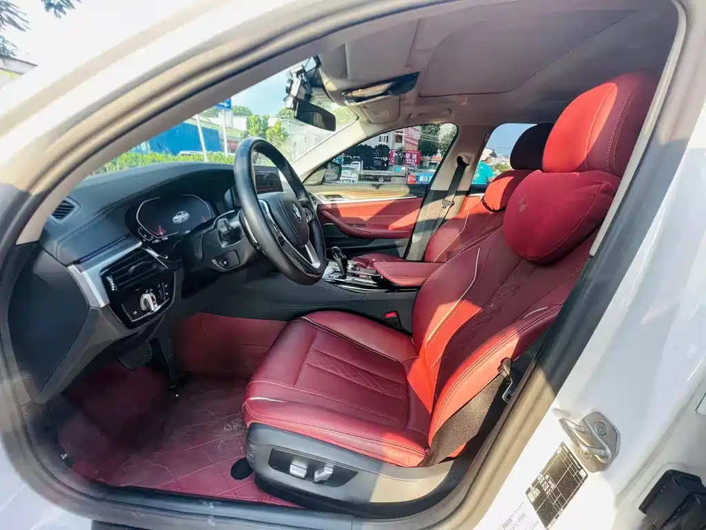 BMW 5 Series 2024