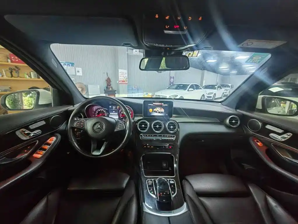 Mercedes-Benz GLC 2019
