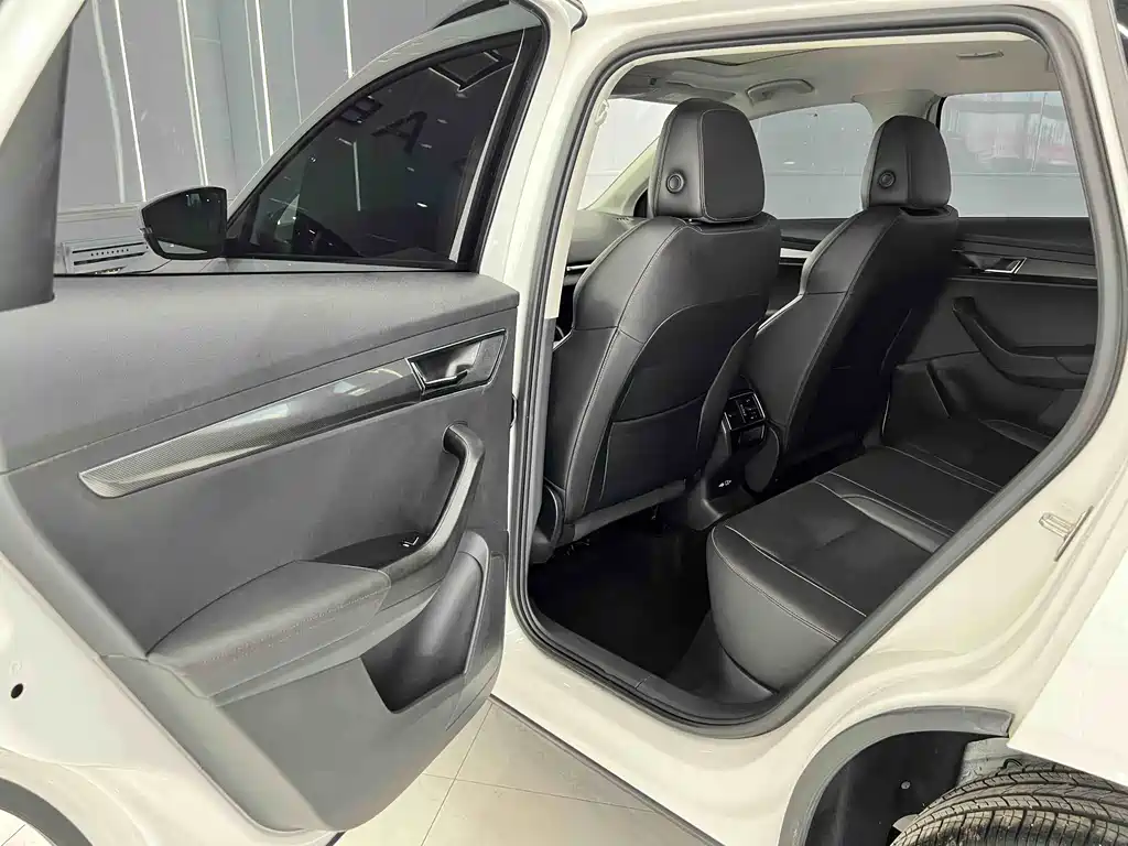 Skoda Karoq 2022 — фото 13