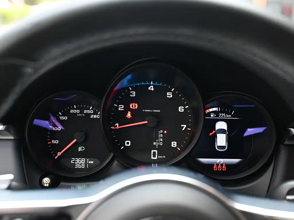Porsche Macan 2019 — фото 12