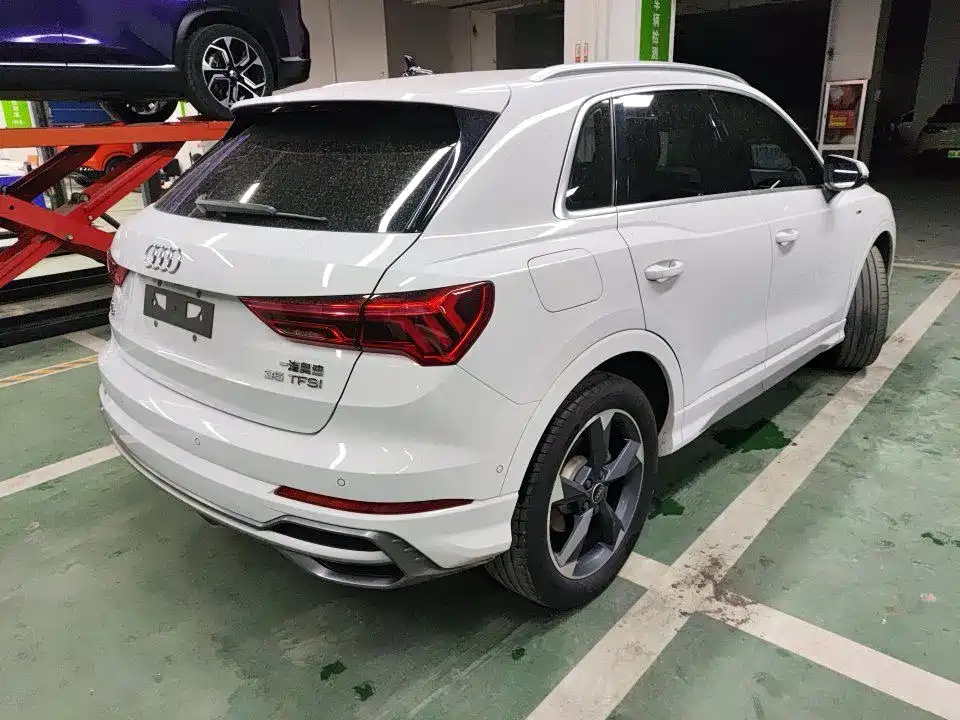 Audi Q3 2023 — фото 7