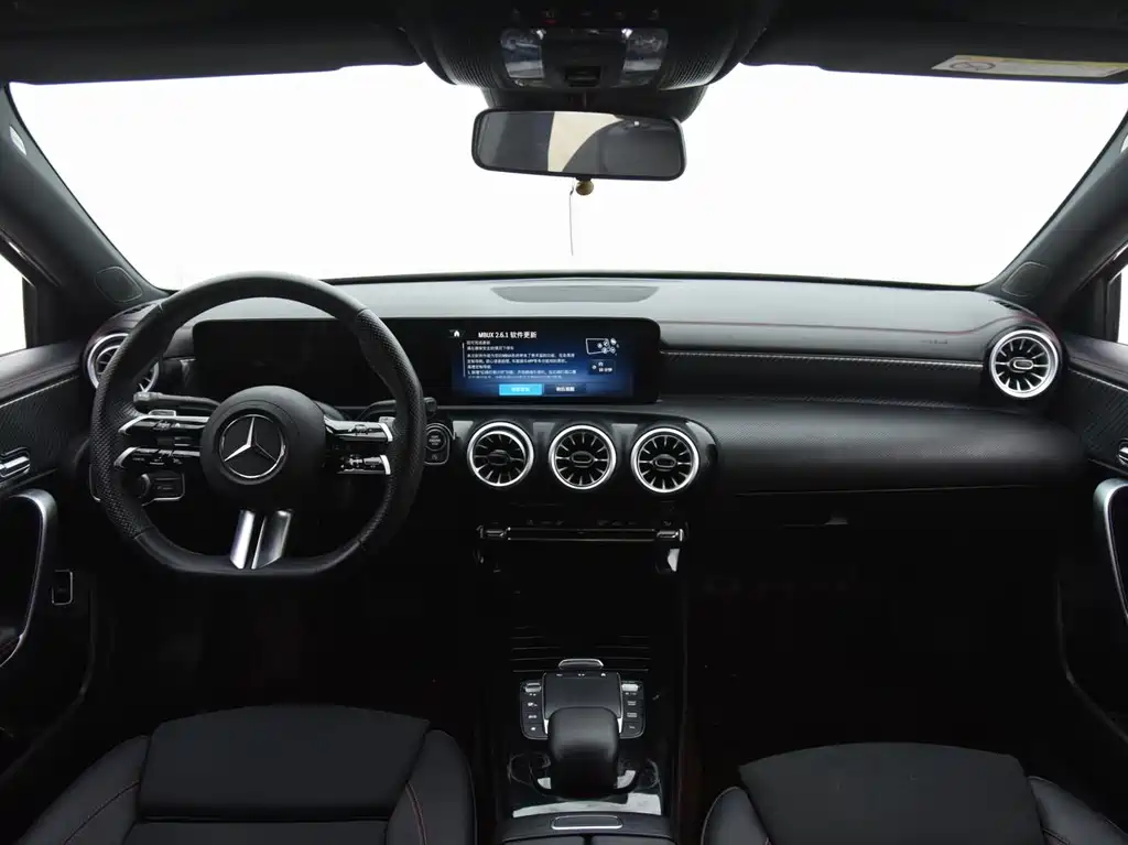 Mercedes-Benz A-Class 2023 — фото 12