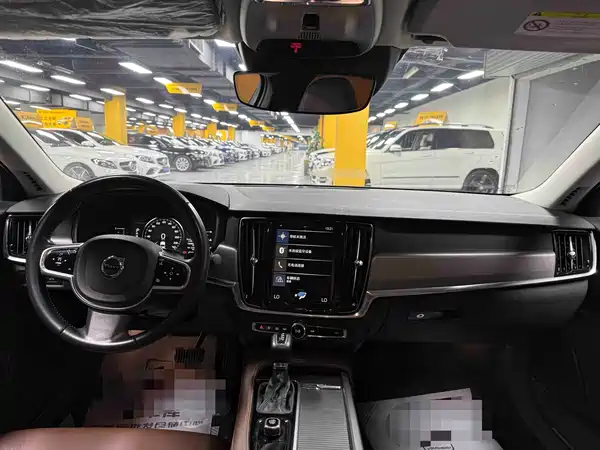 Volvo S90 2017