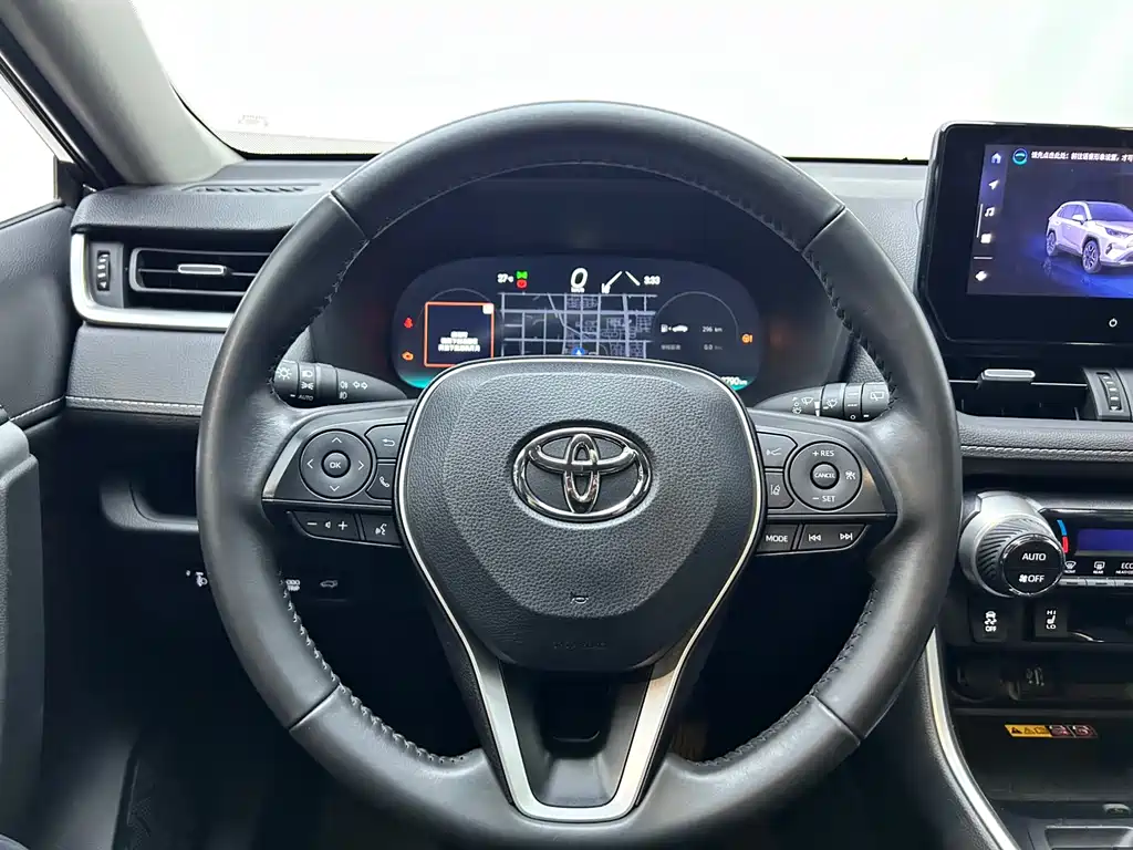 Toyota RAV4 2023 — фото 14