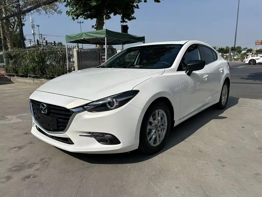 Mazda 3 Axela 2019