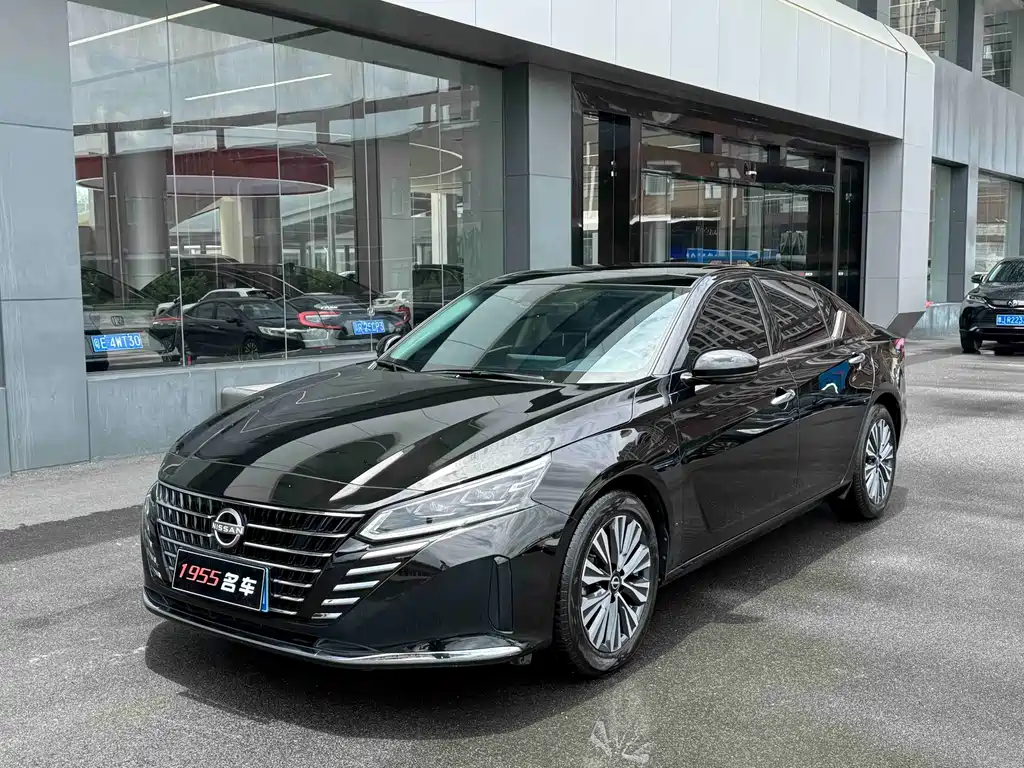 Nissan Teana 2024