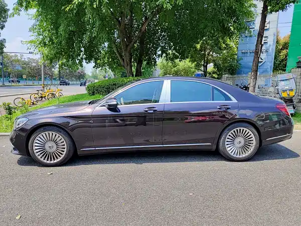 Mercedes-Benz S-Class 2020