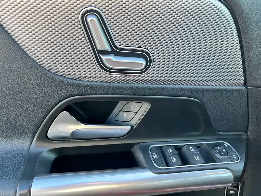 Mercedes-Benz GLA 2021 — фото 17