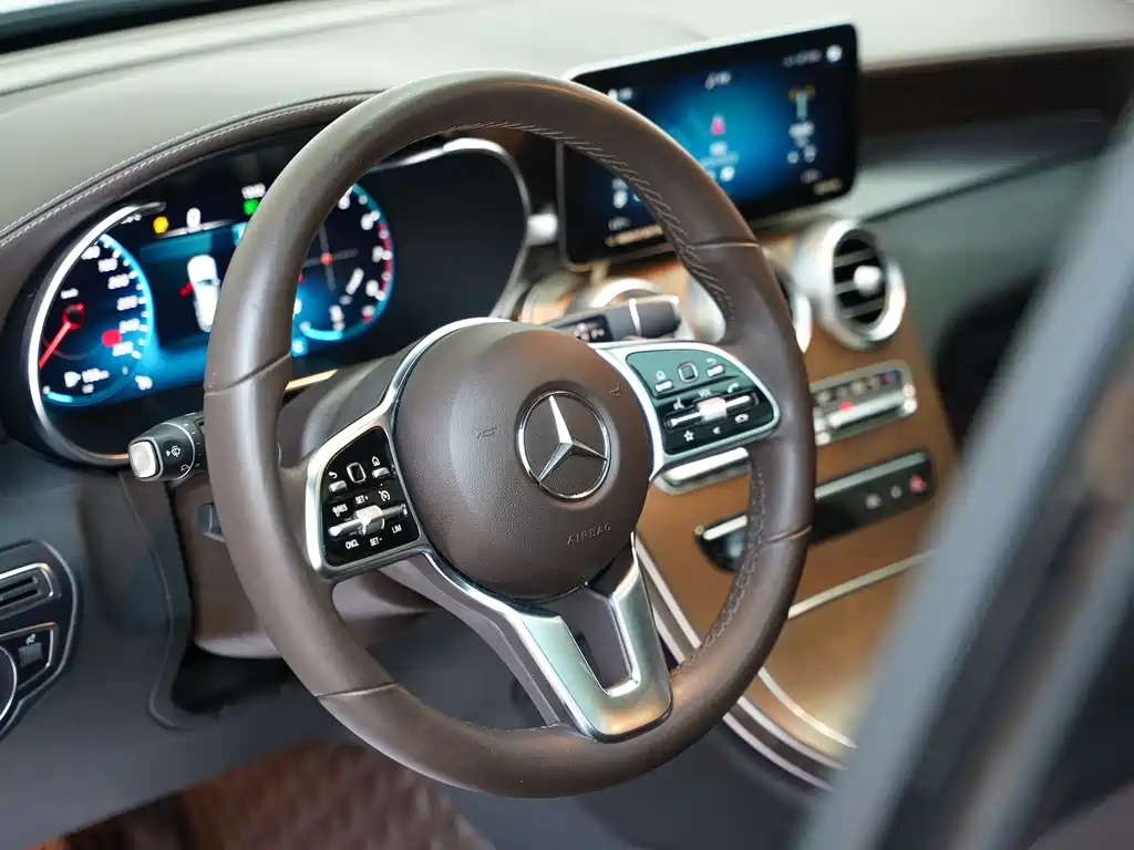 Mercedes-Benz GLC 2022 — фото 18